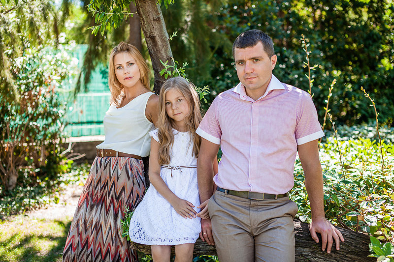 Letnia rodzinna sesja zdjęciowa w Barcelonie. Fotograf w Barcelonie Hiszpanii Maslik Yulia