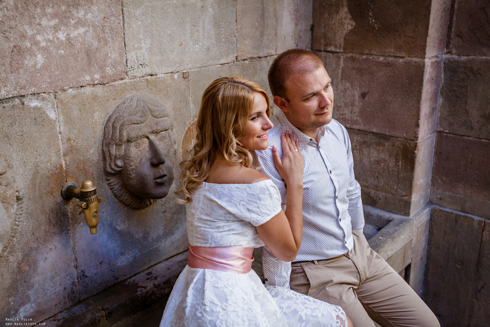 Przyjemna sesja zdjęciowa w Barcelonie. Fotograf w Barcelonie Hiszpanii Maslik Yulia