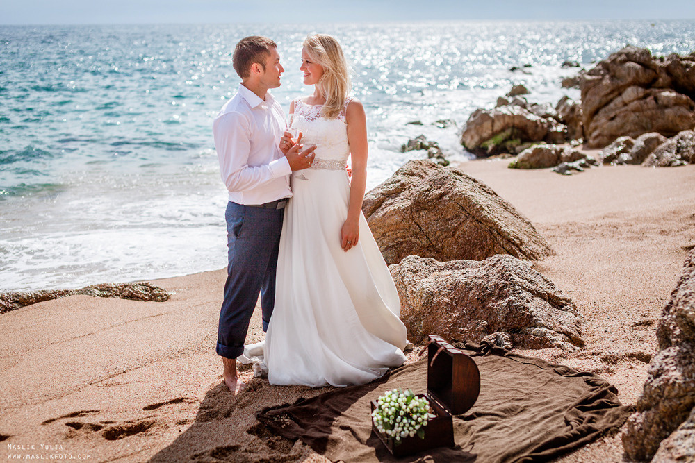 Дождливая фотосессия в Барселоне. Фотограф в Барселоне Испании Маслик Юлия