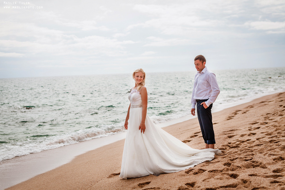 Дождливая фотосессия в Барселоне. Фотограф в Барселоне Испании Маслик Юлия