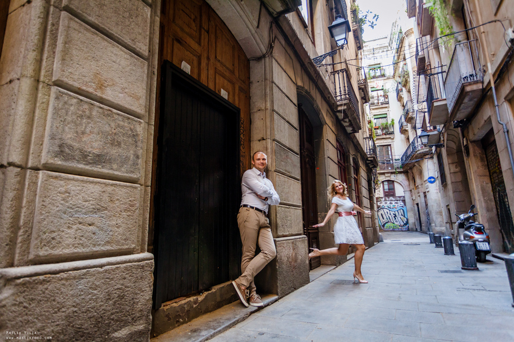 Przyjemna sesja zdjęciowa w Barcelonie. Fotograf w Barcelonie Hiszpanii Maslik Yulia