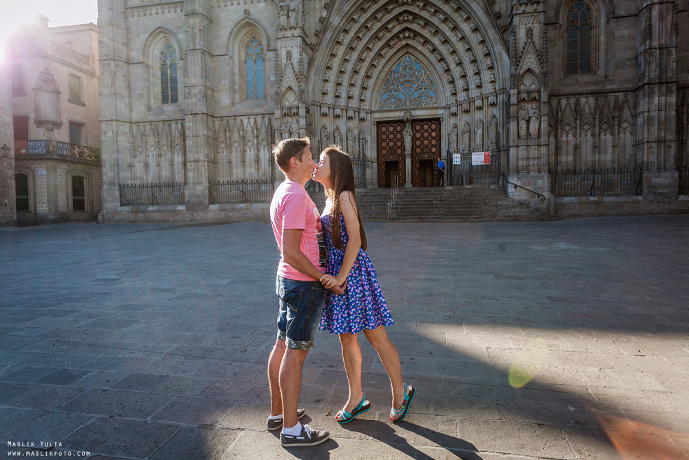 Paseo matutino de barcelona. Fotógrafo en Barcelona  Maslik Yulia