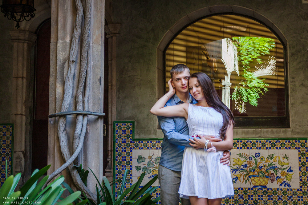 Summer photo shoot in Barcelona. Photographer in Barcelona Spain Maslik Yulia