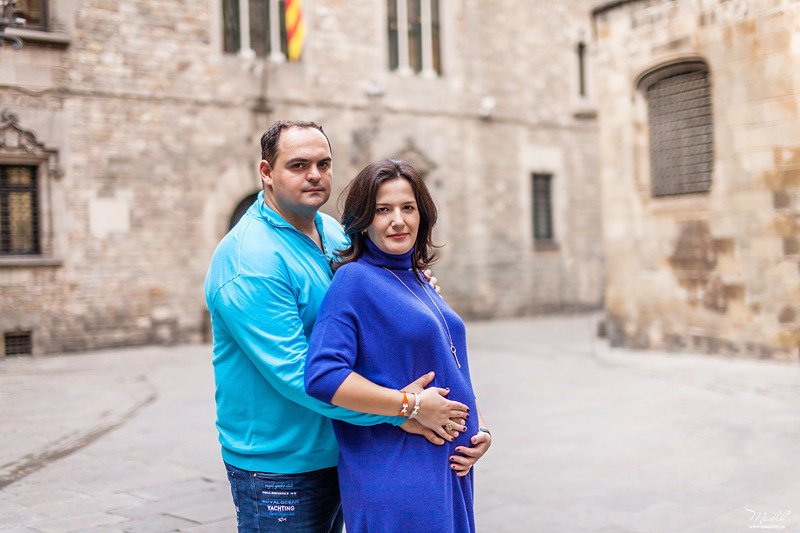 Fotografka ciążowa w Barcelonie. Fotograf w Barcelonie Hiszpanii Maslik Yulia