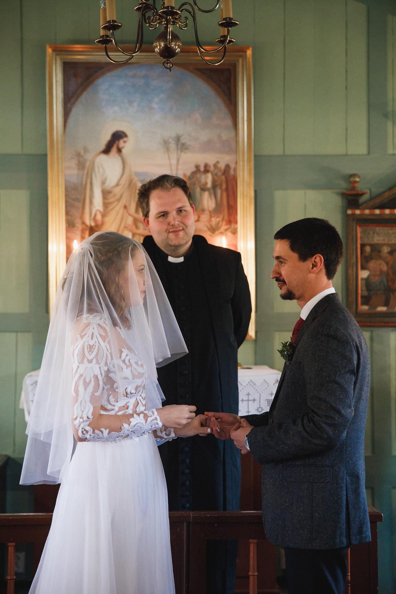 Iceland wedding and elopement photographer. Iceland elopement photographer & videographer