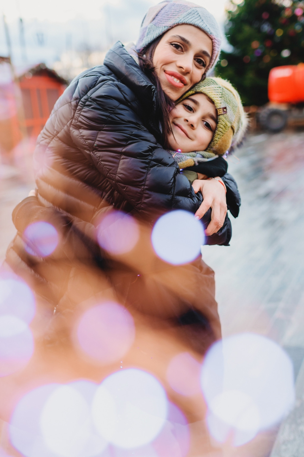 SABINA, NEBOJSA, PHILIPP AND KEMRAN | CHRISTMAS FAMILY PHOTOSHOOT | ZÜRICH. HOME