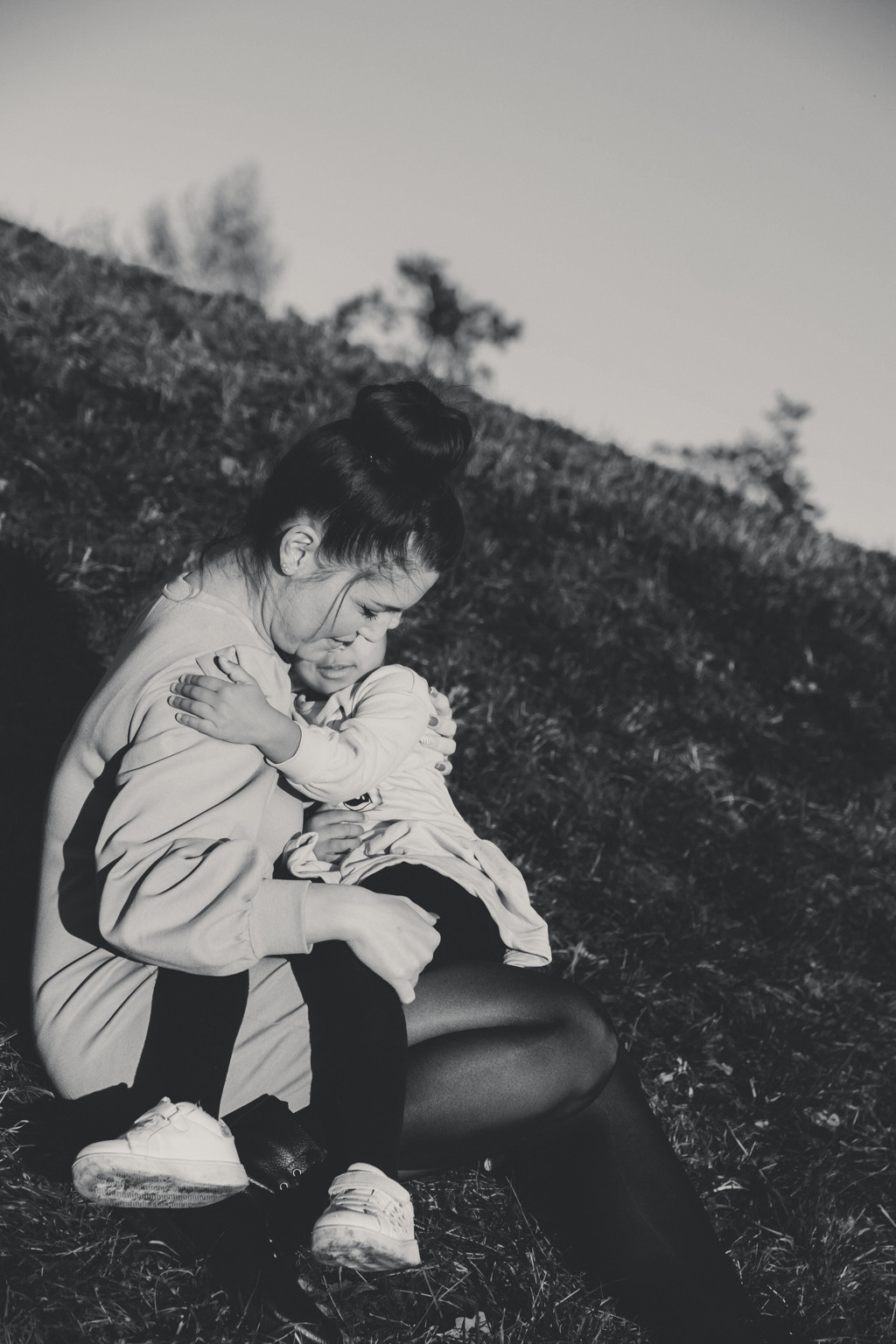 JESSICA AND MIA | FAMILY PHOTOSHOOT | ZÜRICH. HOME