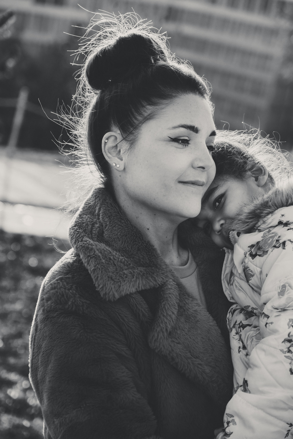 JESSICA AND MIA | FAMILY PHOTOSHOOT | ZÜRICH. HOME