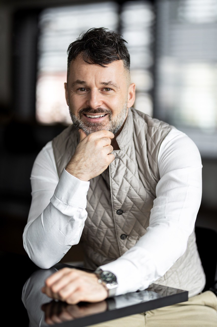 Dana Lišková - Business and Portrait photographer Prague - Brand Photographer Prague - Corporate portraits 