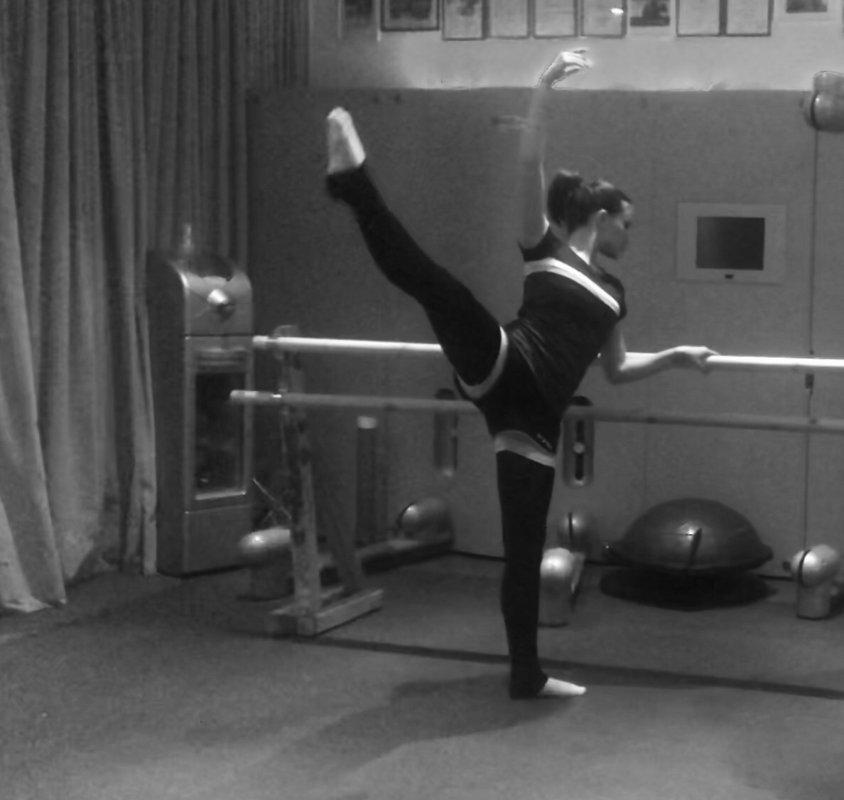 Professeur de danse. Mannequins, design, decoration, handmade, photographe…