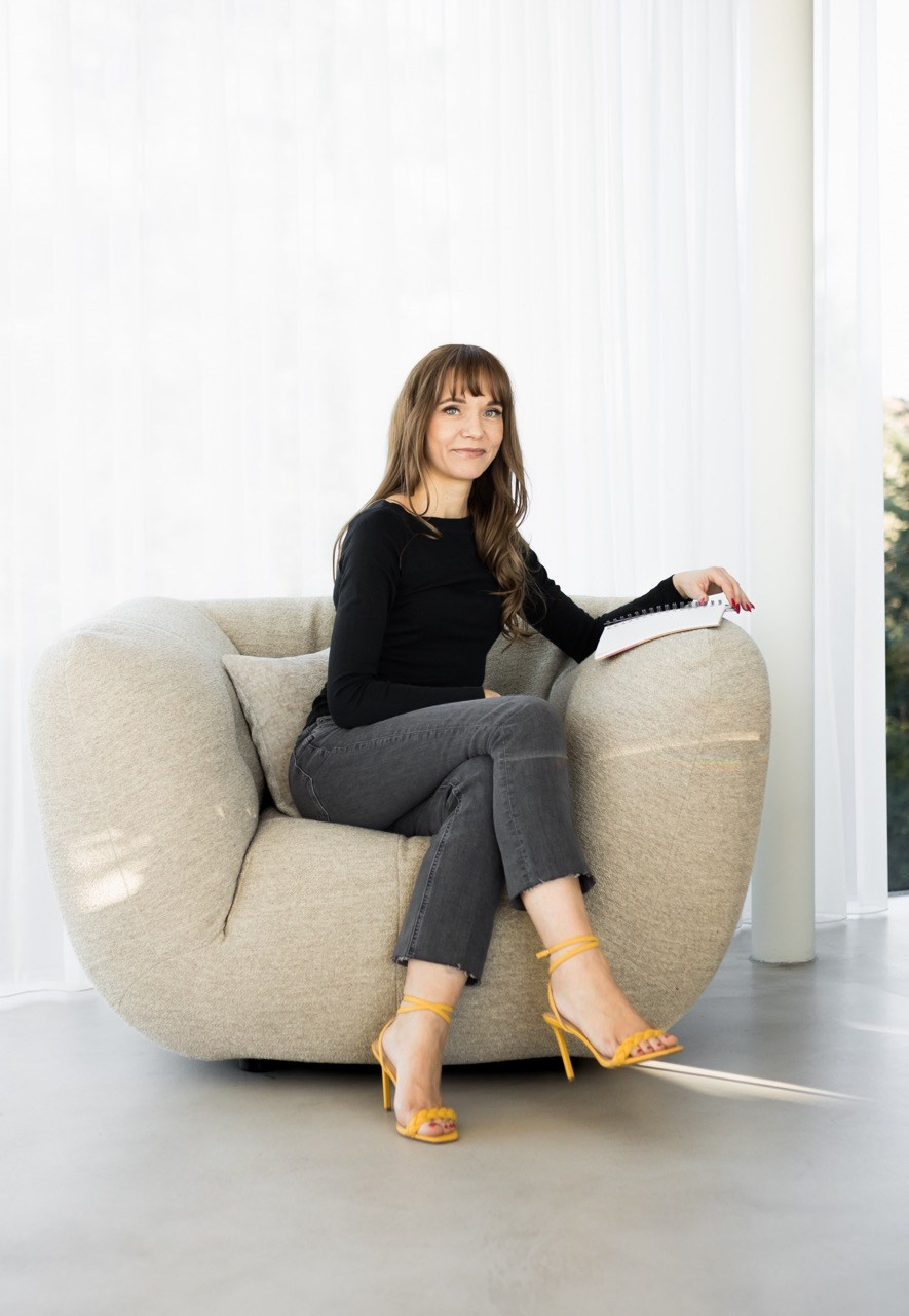 Dana Lišková - Portrétní a brandová fotografka Praha - Byznys portrét Praha - Brandové foto praha - Byznys portrét Praha