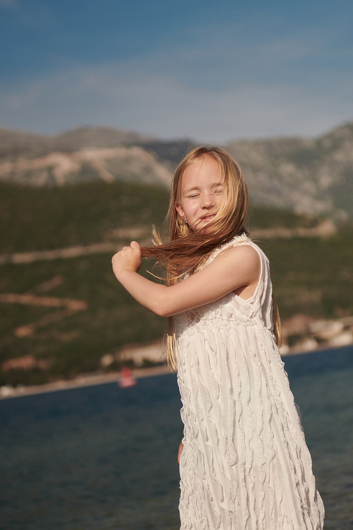 KIDS. Minimalist brand photographer & videographer | Raw sincerity. Pure Form