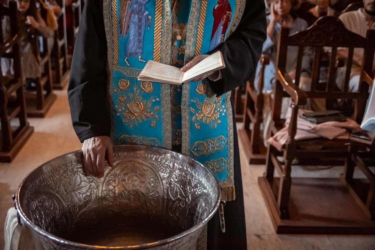 Фотограф на хрестини Гермасойя, Кіпр