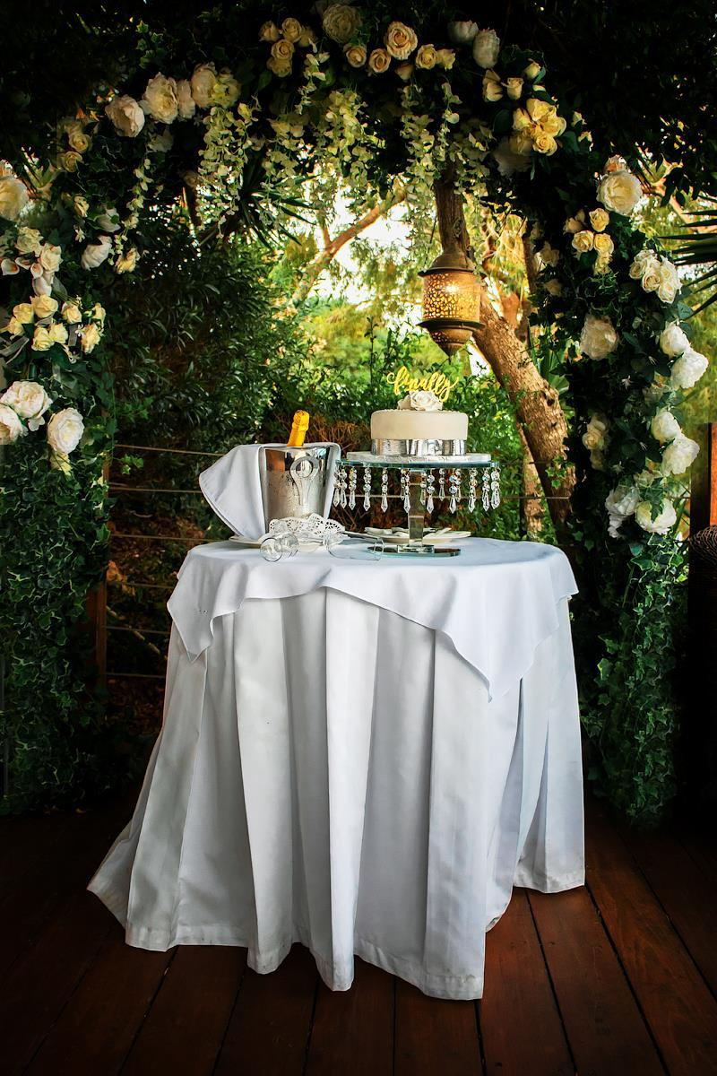 V & J - Destination Bruiloftsfotograaf in Nederland en Europa. Destination Bruiloft Fotograaf in Nederland en Europa - Tina Yalova