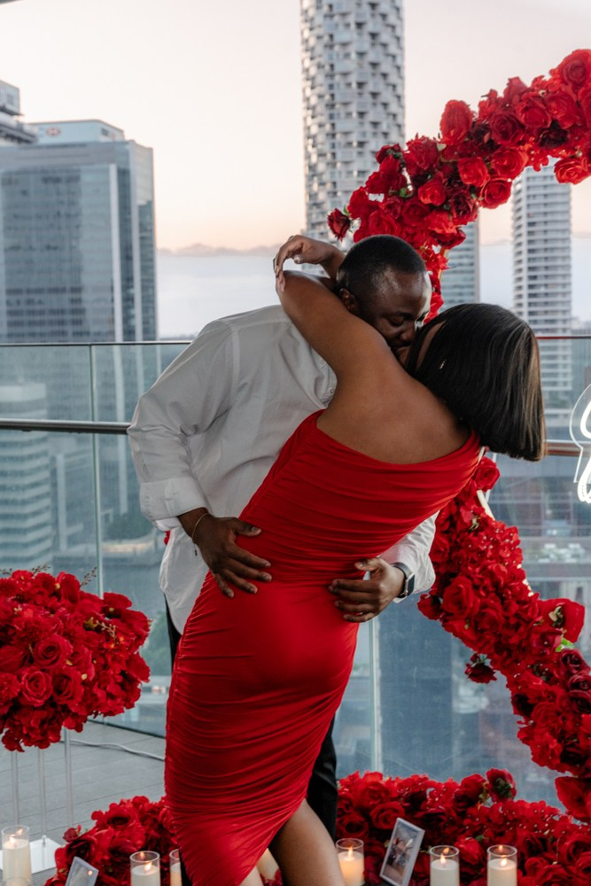 Proposal at the Arena Tower. Tonya Kyrylenko photographer in London