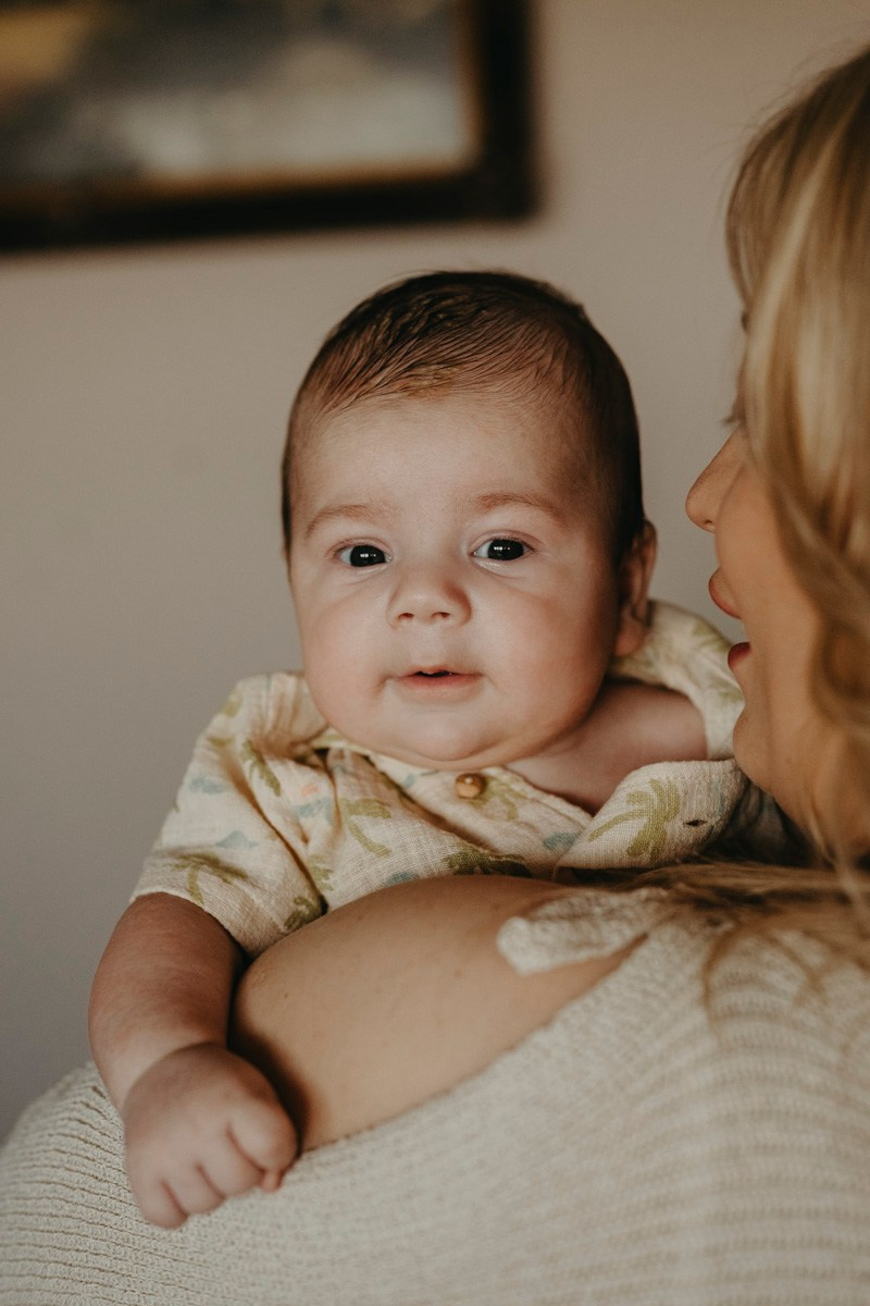 Jelena, Uros i Vasilije / porodicno fotografisanje kod kuce. Deciji i porodicni fotograf u Beogradu Oksana Skendzic