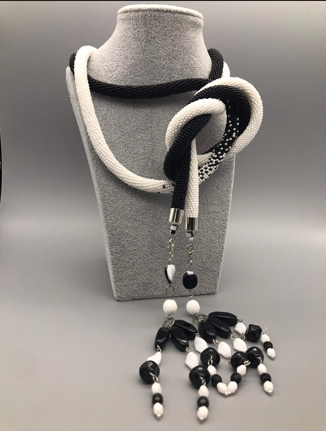 Bijoux pour cadeau. Милок и Кирок это позитивные и реальные персоны из Люксембурга, много