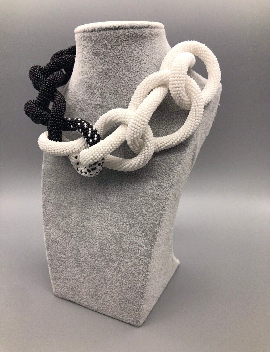 Bijoux pour cadeau. Милок и Кирок это позитивные и реальные персоны из Люксембурга, много