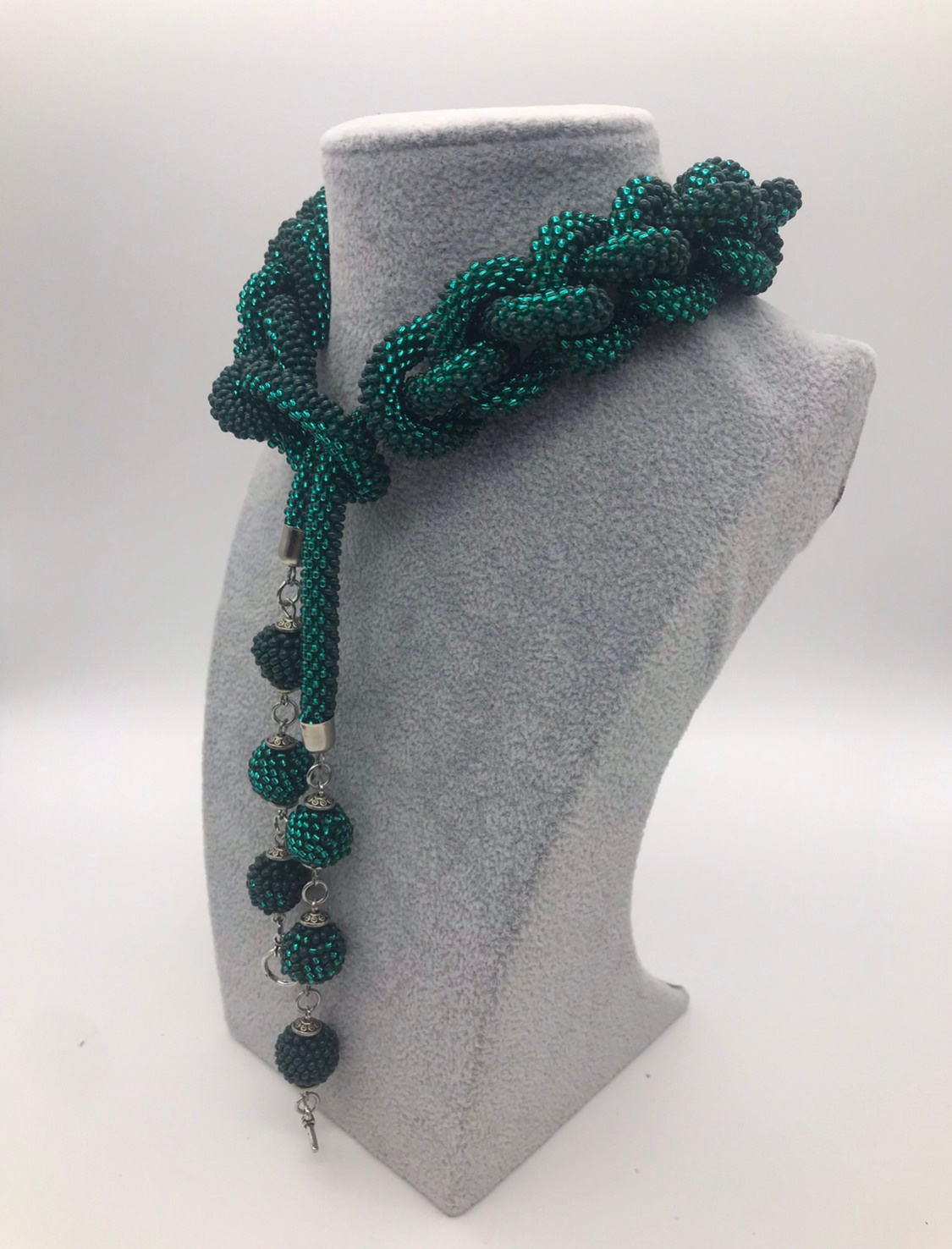 Bijoux pour cadeau. Милок и Кирок это позитивные и реальные персоны из Люксембурга, много