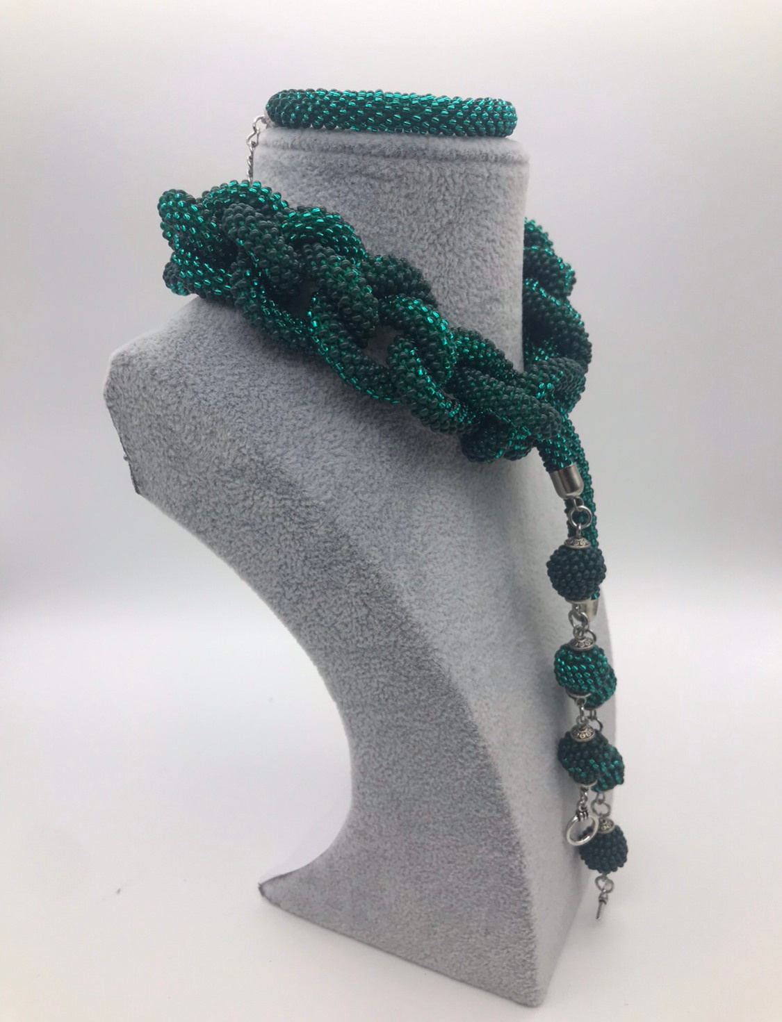 Bijoux pour cadeau. Милок и Кирок это позитивные и реальные персоны из Люксембурга, много