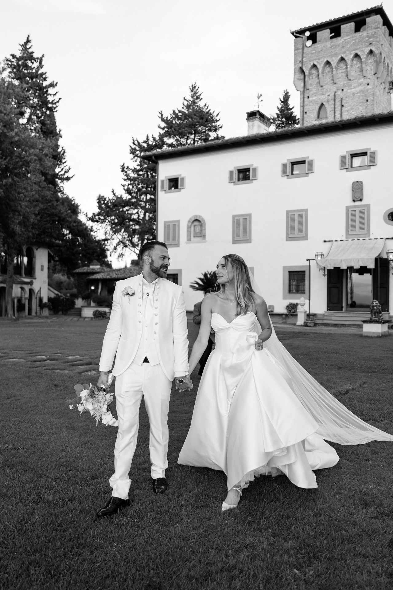 Wedding photographer Italy Rome, Tuscany, Lake Como, Sicily, Puglia. Wedding Photographer Rome Tuscany Como Sicily Puglia Amalfy Italy- Oksana Savenchuk