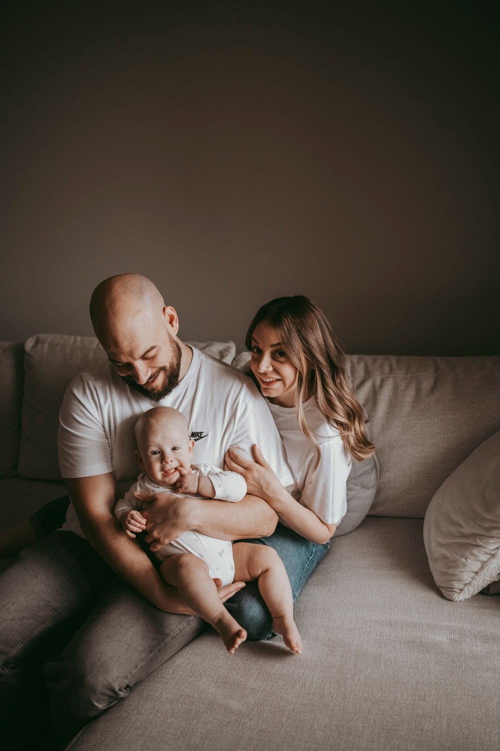 Dusan, Tanja i Luka / porodicno fotografisanje kod kuce. Deciji i porodicni fotograf u Beogradu Oksana Skendzic