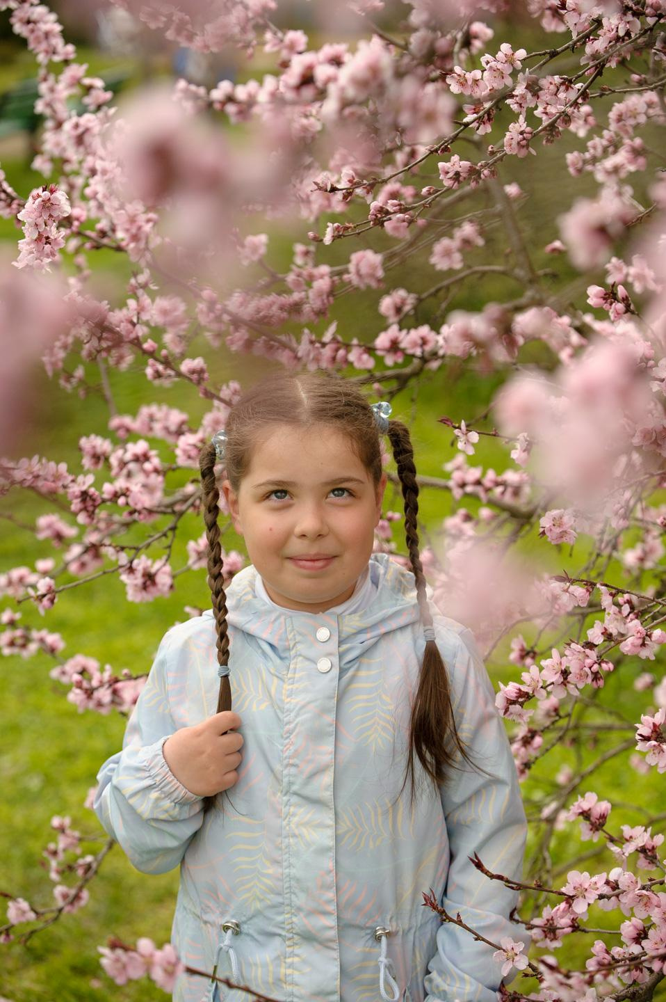 Весенняя Фотосессия Полины. Семейный фотограф в Кишинёве THOMAS SHTIFT
