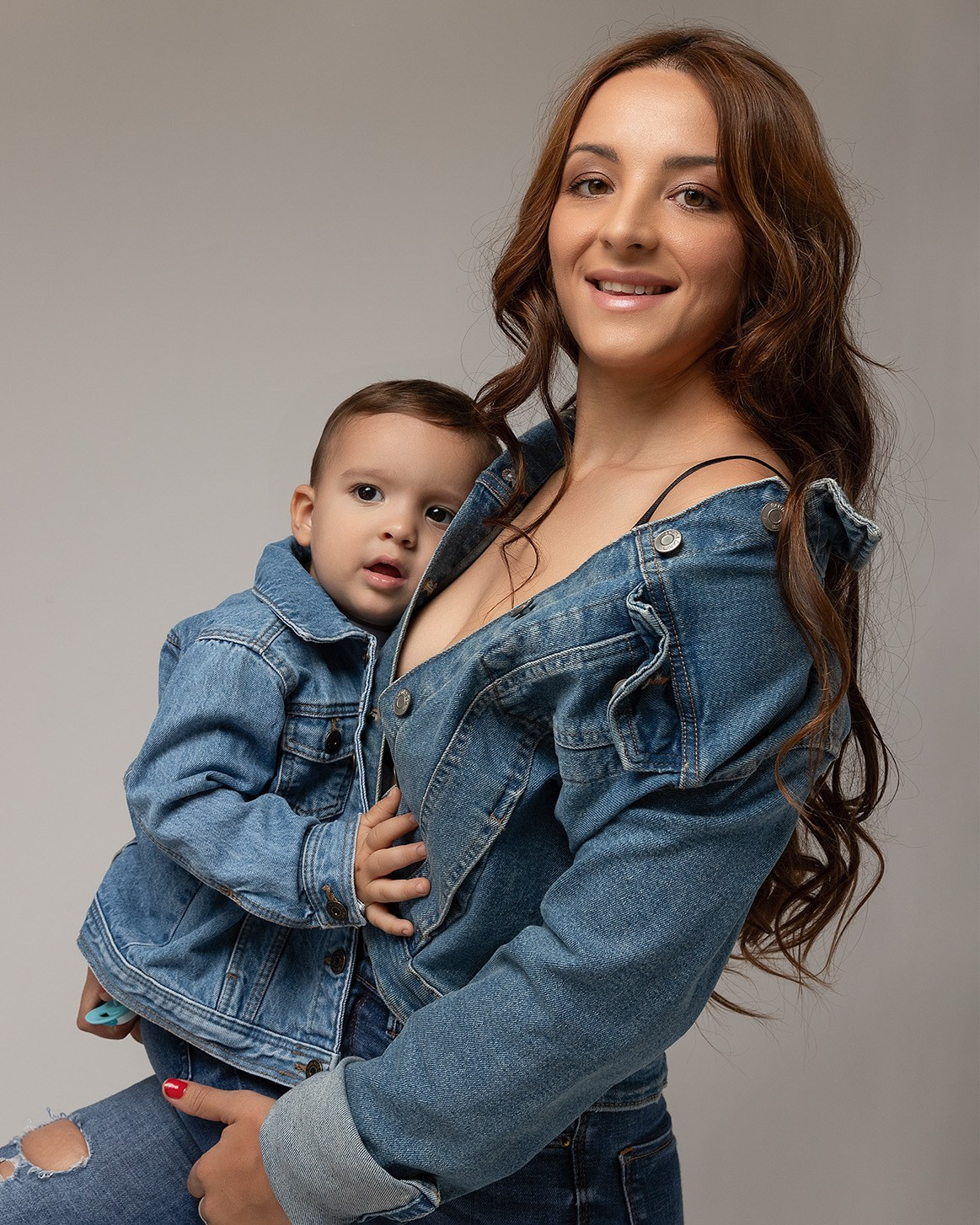 Sesiones de fotografía Infantil , sesiones de fotos la madre con niño o bebe , fotografía Infantil , fotografía familiar , fotos bebes pequeños