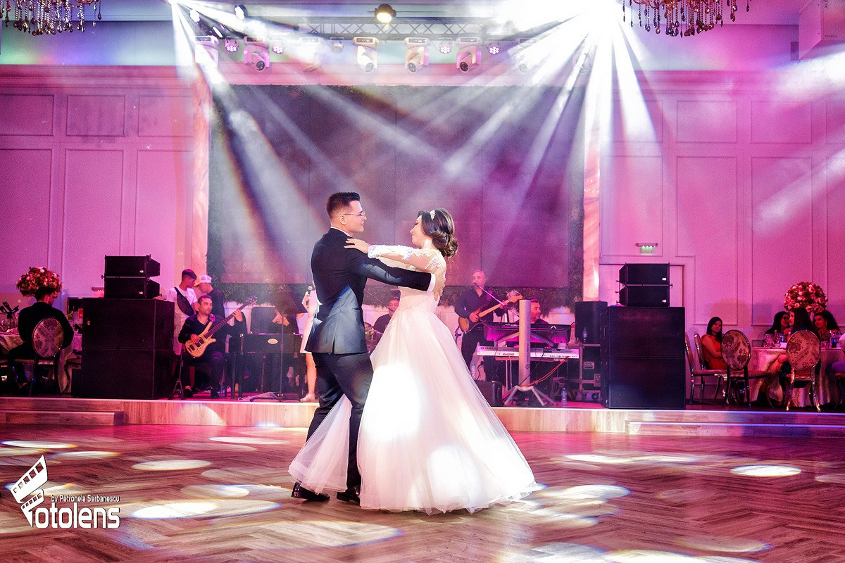 Fotograf Nunta Iasi – Imagini Sincere si Cadre Naturale | Fotolens