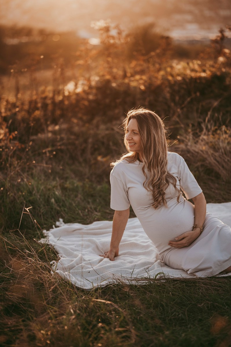 Milena / trudnicko fotografisanje sa porodicom. Deciji i porodicni fotograf u Beogradu Oksana Skendzic