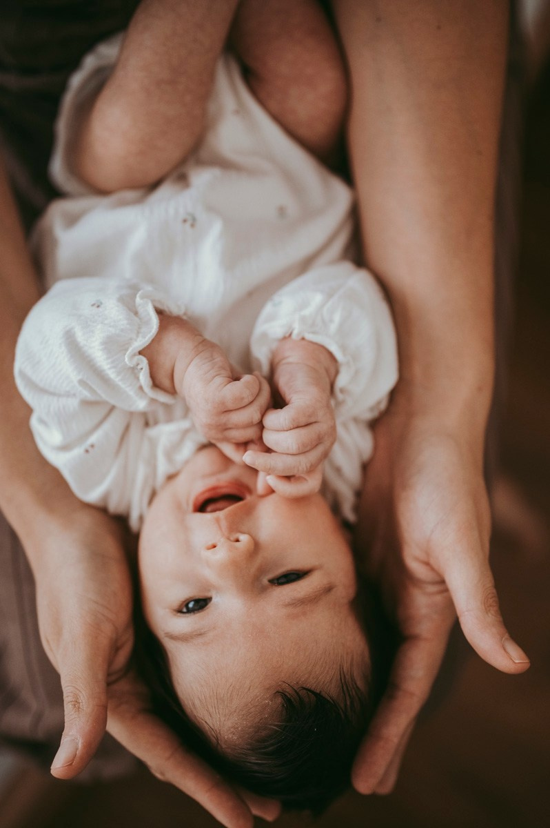 Katarina, Dejan, Petra i Julija / porodicno fotografisanje kod kuce. Deciji i porodicni fotograf u Beogradu Oksana Skendzic