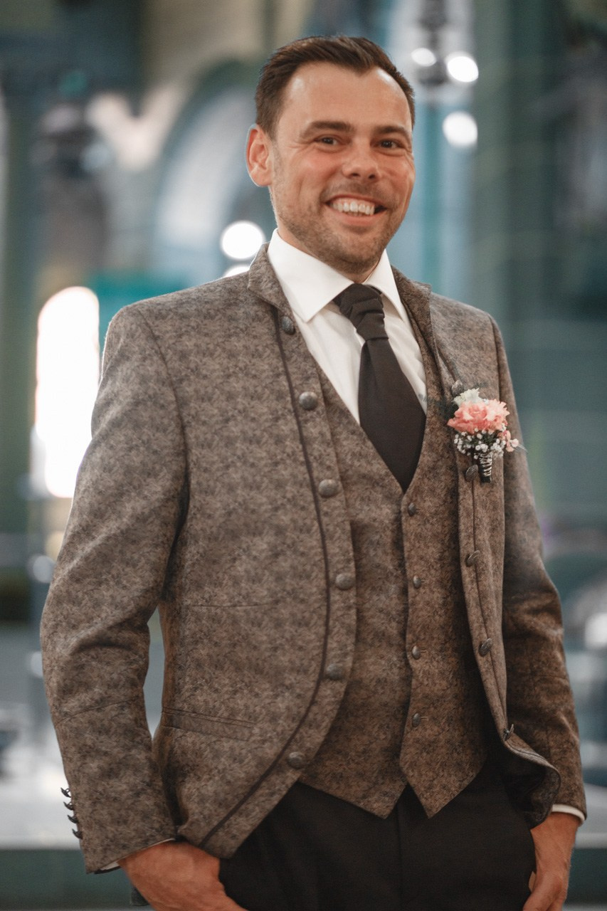 Kirchliche Hochzeit Rheinterrassen Karlsruhe – Noelia & Timo | Hochzeitsfotograf & Videograf