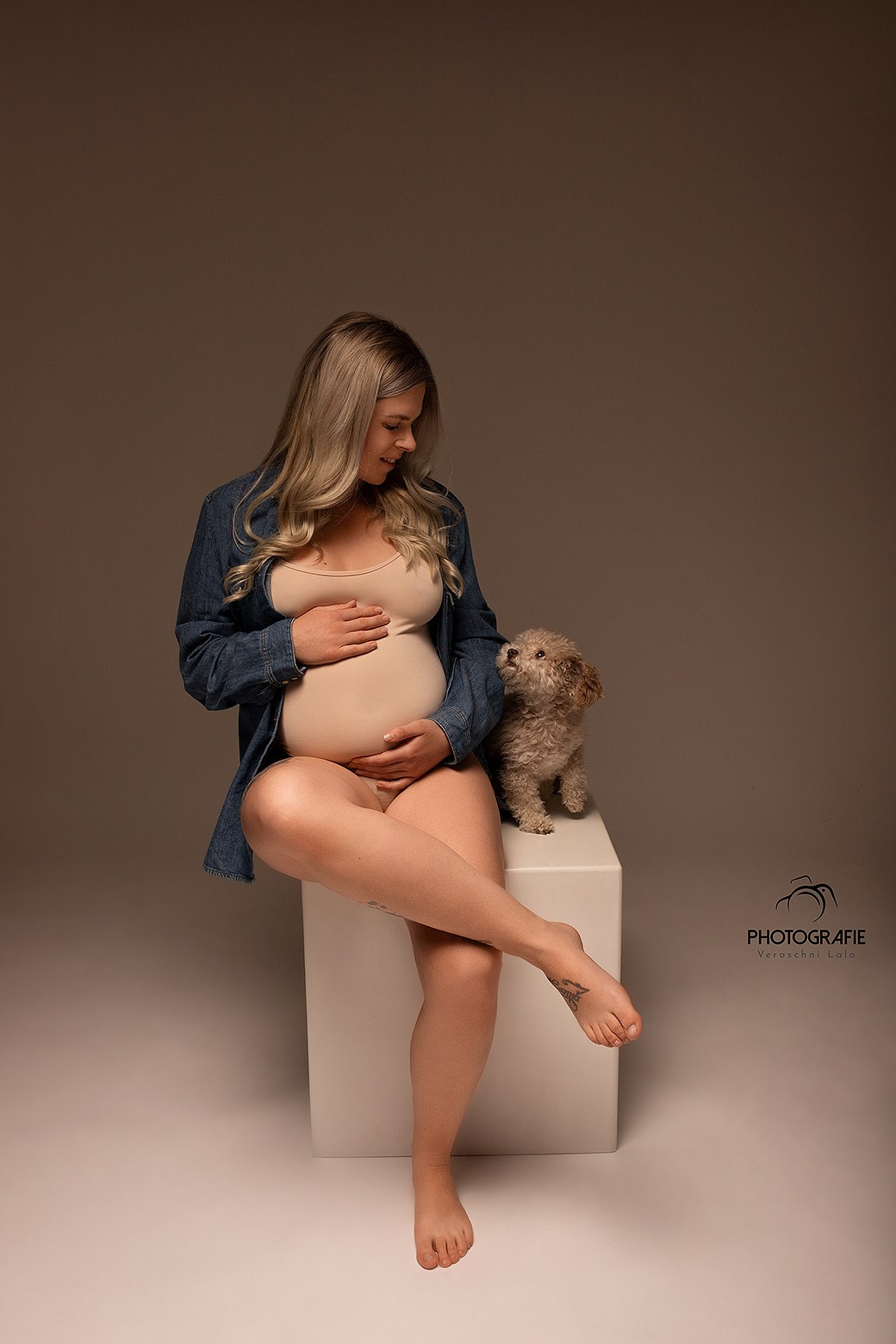 BABYBAUCH. Neugeboren und Babybauchfotoshooting in Cloppenburg