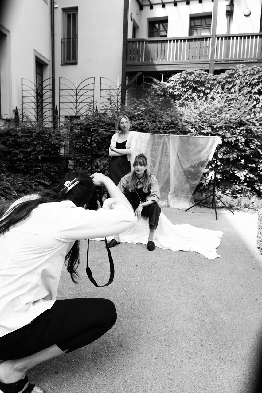 BACKSTAGE. Dana Lišková — Empathetic Photographer | Introspective Artist |Neurodivergent Coach | Founder of Artepy.cz