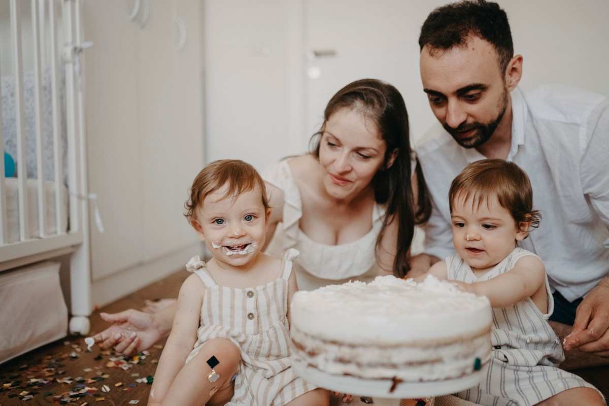 Dunjin i Vukanov 1. rodjendan / fotografisanje kod kuce. Deciji i porodicni fotograf u Beogradu Oksana Skendzic