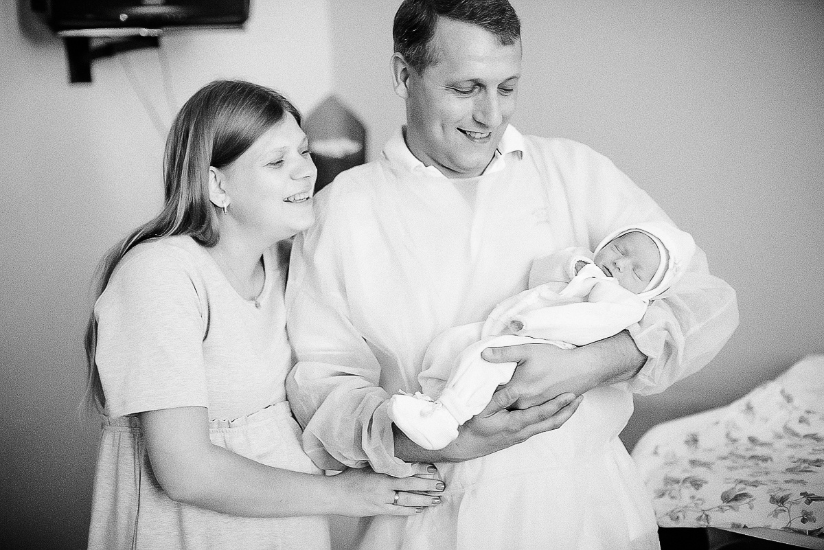 Un nouveau-né. Photographe lifestyle à Paris