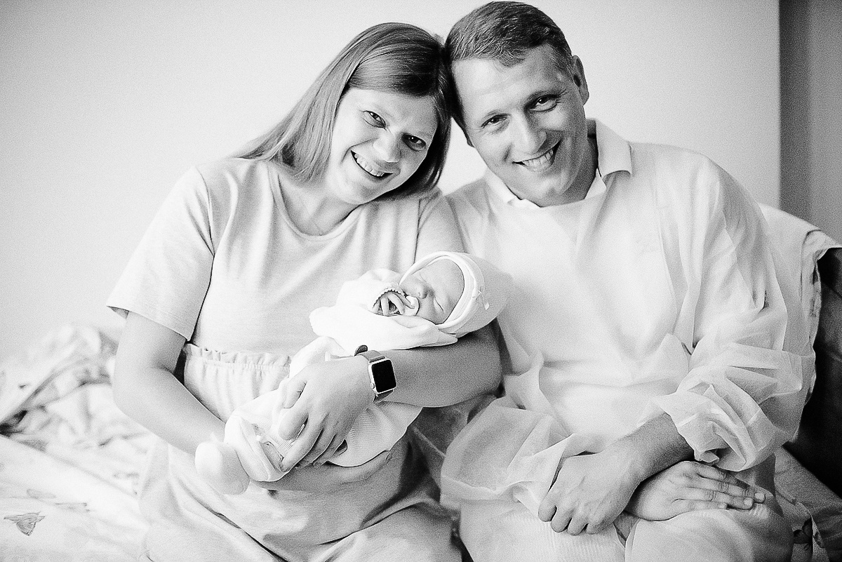 Un nouveau-né. Photographe lifestyle à Paris