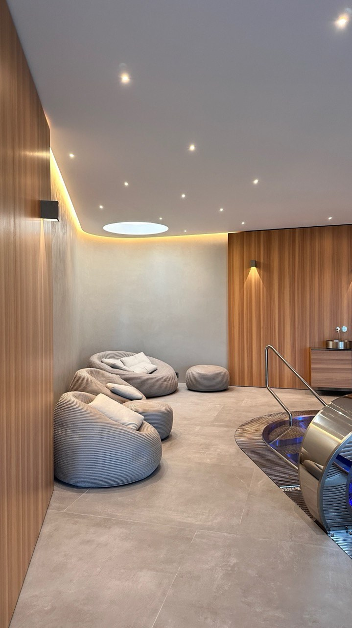 Bytový design - Návrhy kompletních interiérů Návrh a realizace interiérů Architekt funkčních interiérů bytový design Profesionální návrhy interiérů Praha Architekti v České republice  czech architects Design interiéru i exteriéru Navrhujeme luxusní domy Architekt a architektonická kancelář Návrhy domů, bytů, interiérů Luxusní vila Nejlepší Vily v Praha, Česká republika Prague Luxury Villa, Vila Wellness Aqua House Luxusní  rodinné vily