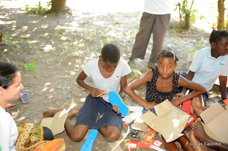 Photos of volunteer work in Mozambique. Simbahalu