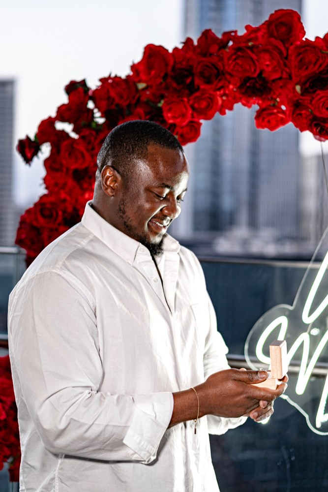 Proposal at the Arena Tower. Tonya Kyrylenko photographer in London