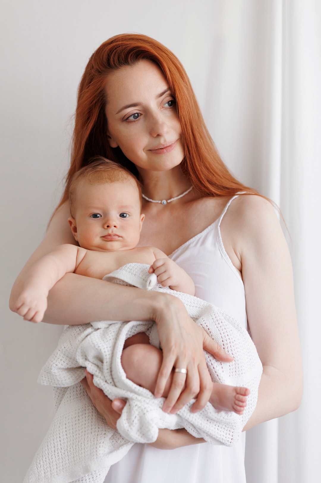 MATERNITY & NEWBORN professional Photography by Irene Chaikeen. Irene Chaikeen | Maternity and newborn photoshoot in Essex/London