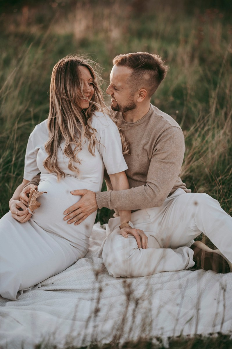 Milena / trudnicko fotografisanje sa porodicom. Deciji i porodicni fotograf u Beogradu Oksana Skendzic