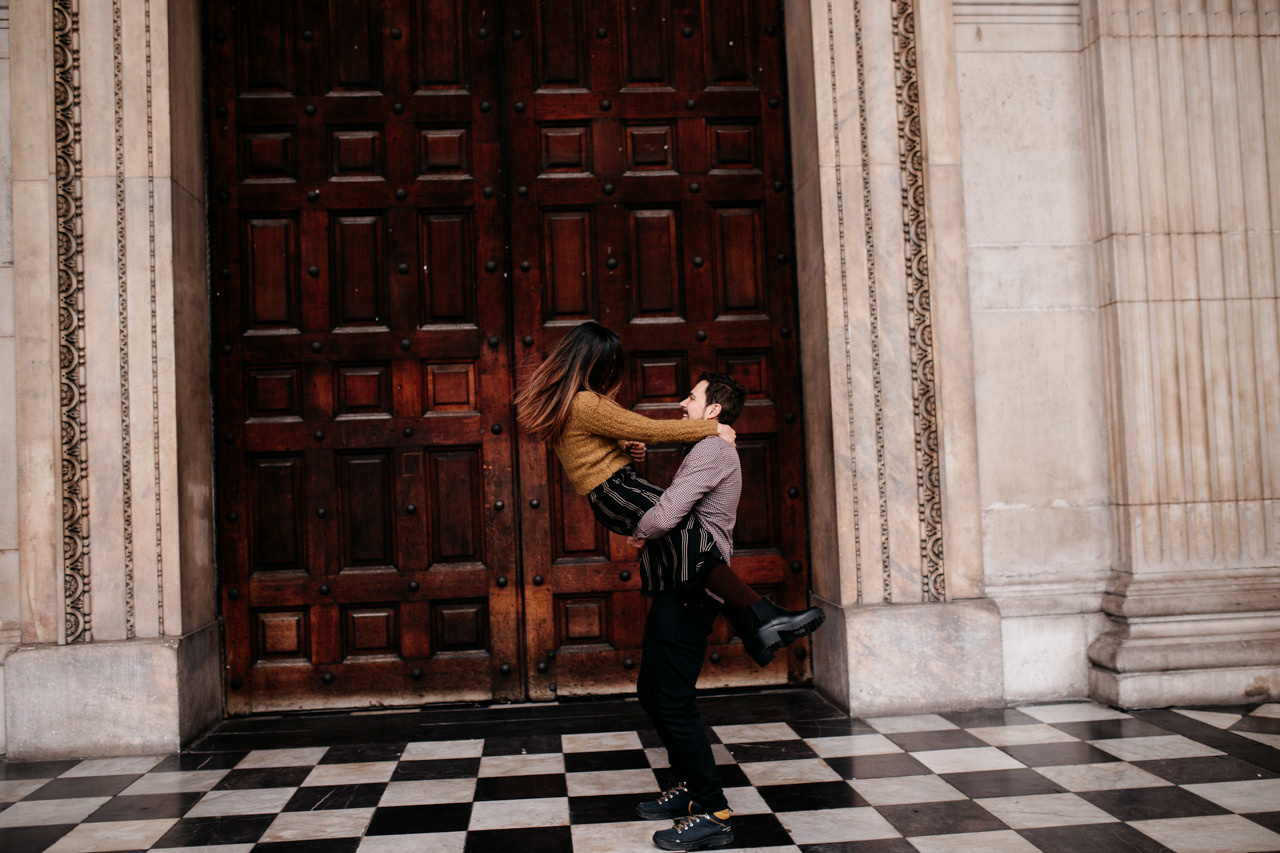 Photoshoot at Bank and Tower Bridge. LondonPhotoStory — Vacation Photographer in London