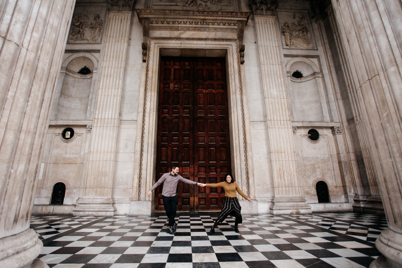 Photoshoot at Bank and Tower Bridge. LondonPhotoStory — Vacation Photographer in London