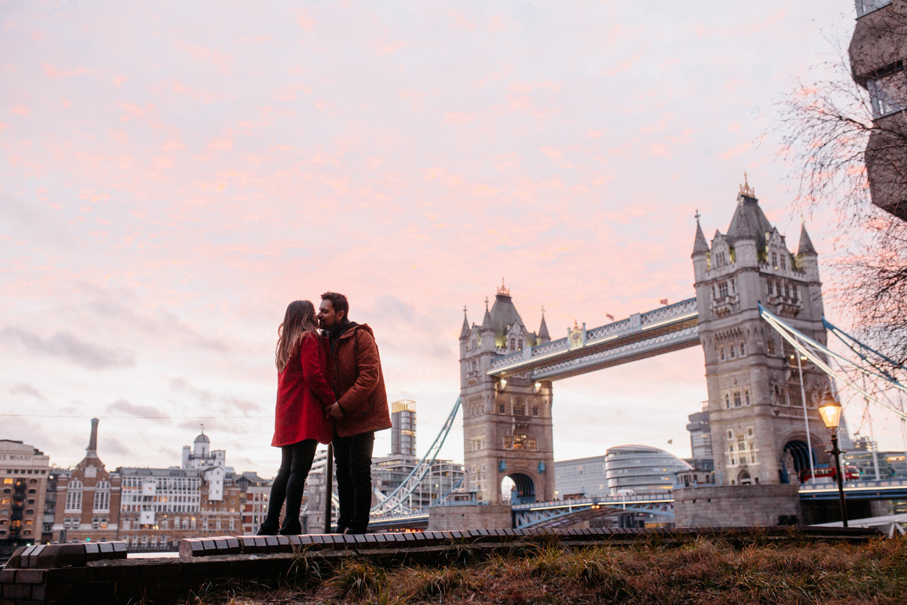 Photoshoot at Bank and Tower Bridge. LondonPhotoStory — Vacation Photographer in London