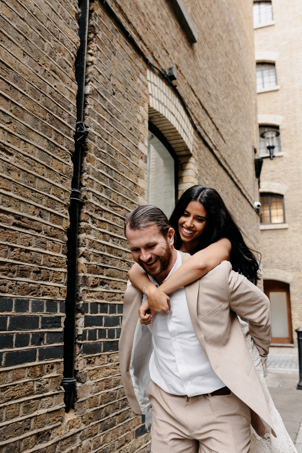 London Photographer | Love Story | Nada + Alex. LondonPhotoStory — Vacation Photographer in London