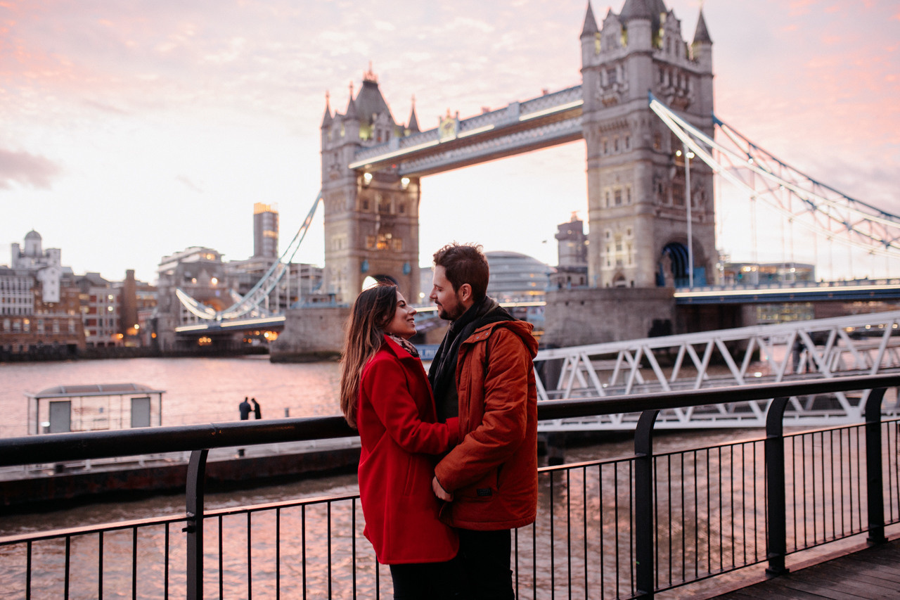Photoshoot at Bank and Tower Bridge. LondonPhotoStory — Vacation Photographer in London
