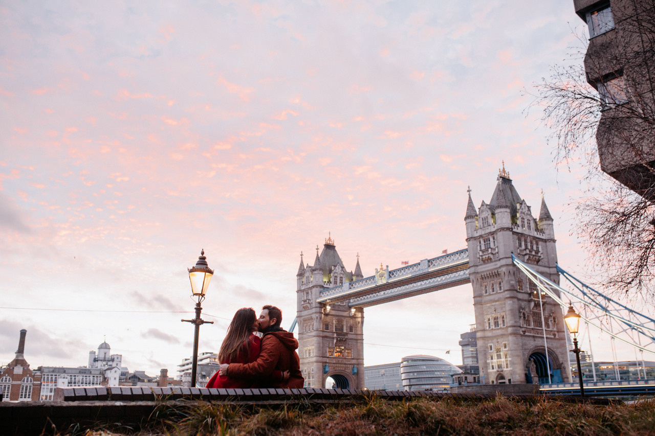 Photoshoot at Bank and Tower Bridge. LondonPhotoStory — Vacation Photographer in London