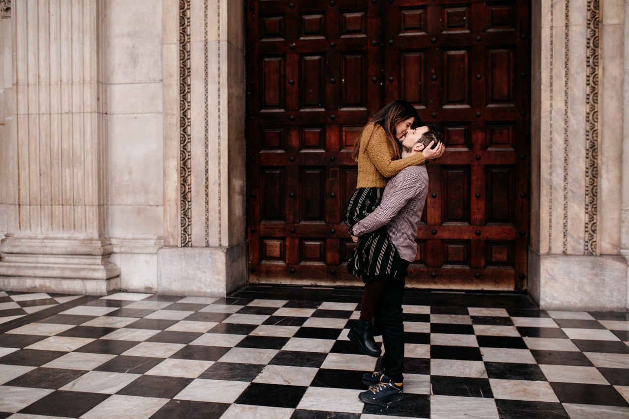 Photoshoot at Bank and Tower Bridge. LondonPhotoStory — Vacation Photographer in London