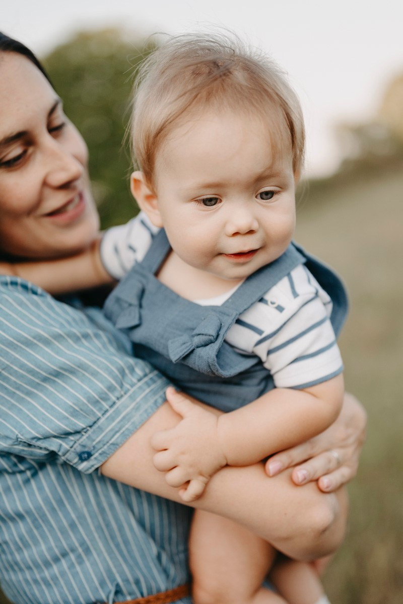Basici / porodicno fotografisanje u prirodi. Deciji i porodicni fotograf u Beogradu Oksana Skendzic